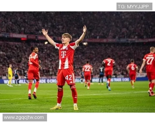 拜仁新星奥利塞上赛季德甲全勤贡献12球15助攻直塞成功率第一