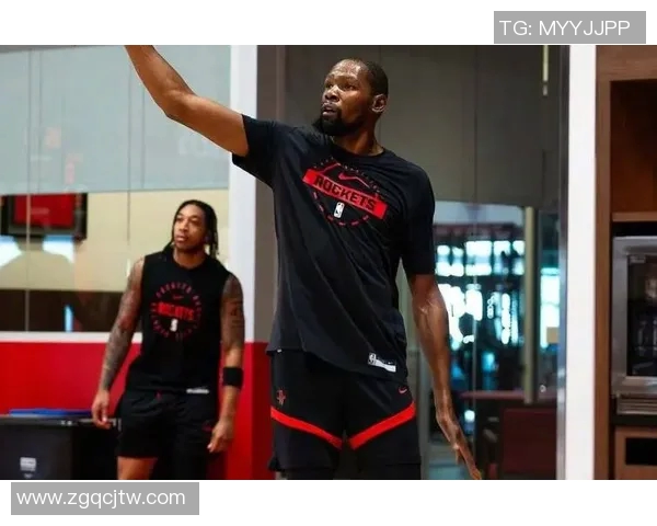 火箭队在杜兰特缺阵情况下逆袭太阳阿门与狄龙联手助力球队胜利